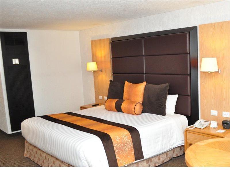 Hotel Royal Pedregal Ciudad de México Exteriér fotografie A bedroom at the hotel