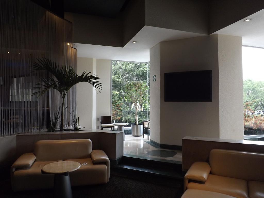 Hotel Royal Pedregal Ciudad de México Exteriér fotografie The lobby of the hotel