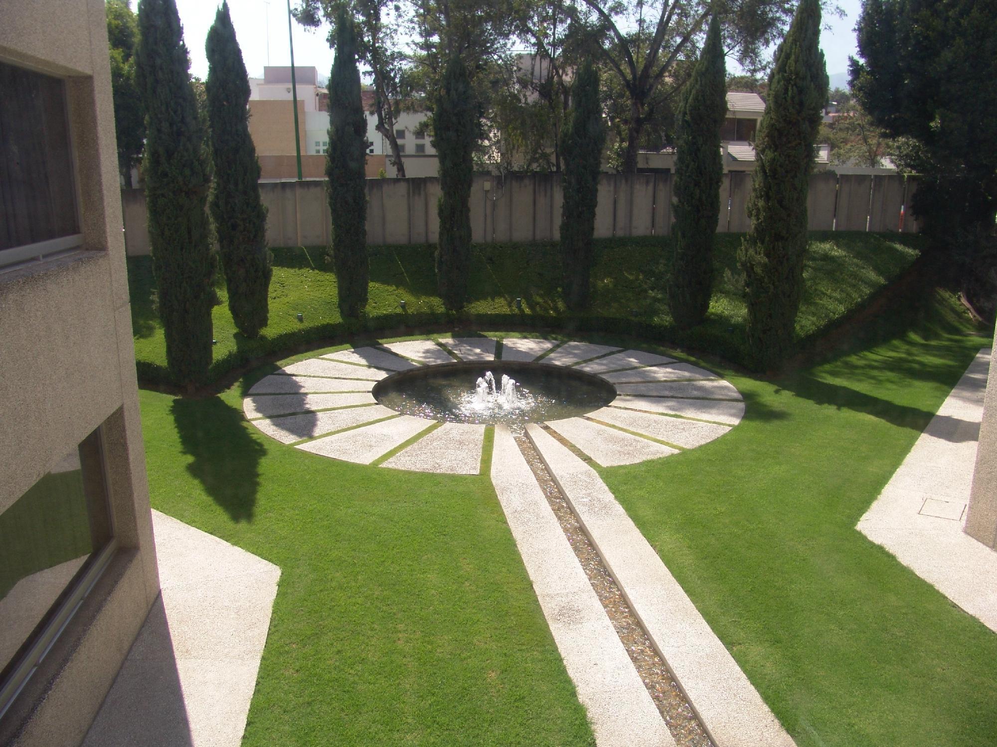 Hotel Royal Pedregal Ciudad de México Exteriér fotografie Fountain at the center of the campus