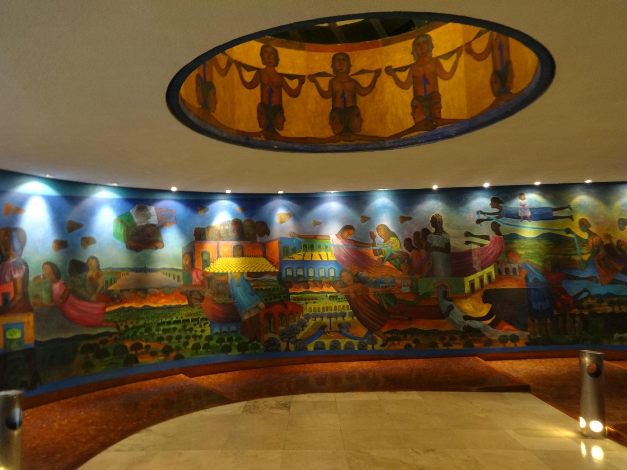 Hotel Royal Pedregal Ciudad de México Exteriér fotografie The mural at the entrance of the hotel